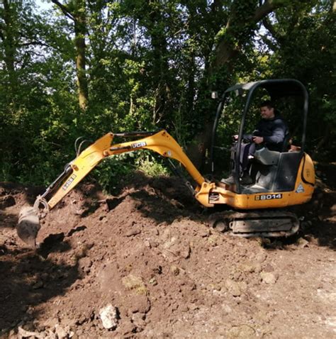 can you hire a mini digger without licence|training for mini digger uk.